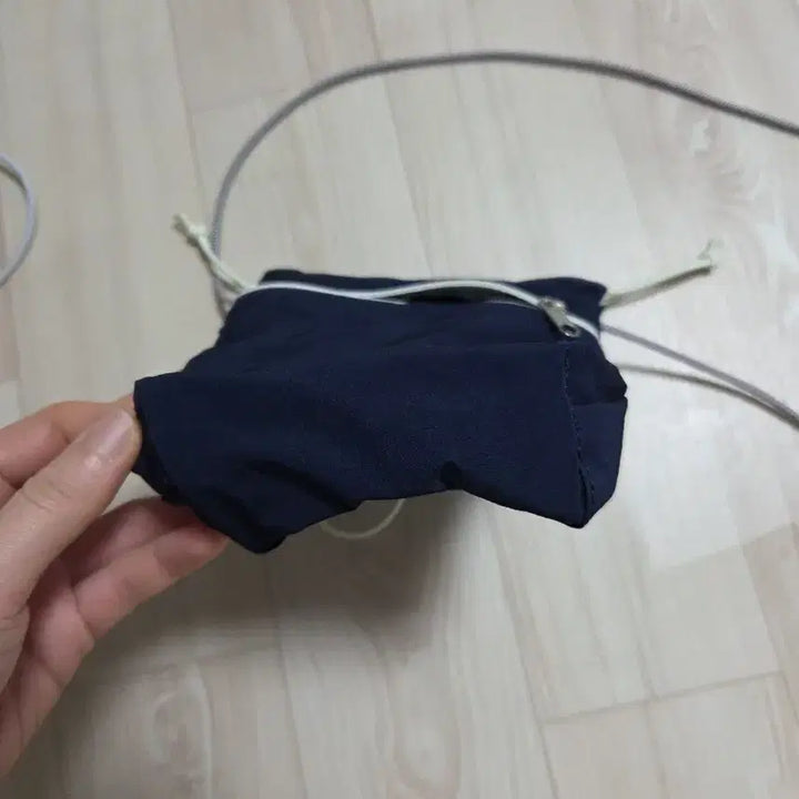 [BUNJANG] NCT Minmin 3-Pocket Mini Bag / 민민 3포켓 미니백