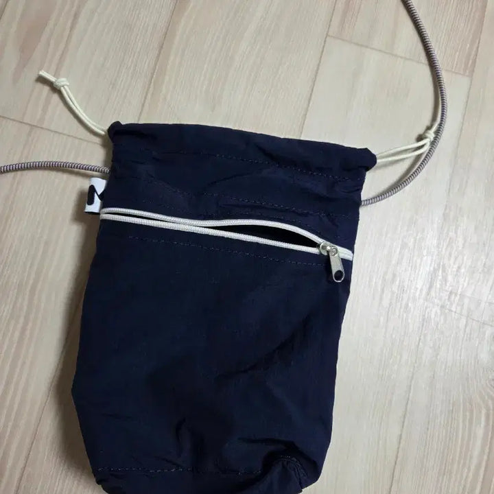 [BUNJANG] NCT Minmin 3-Pocket Mini Bag / 민민 3포켓 미니백