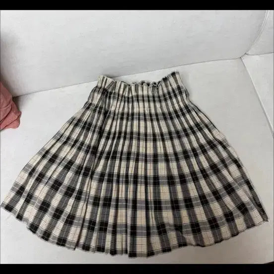 [SOLD OUT] 5/26까지 체크 플리츠 스커트