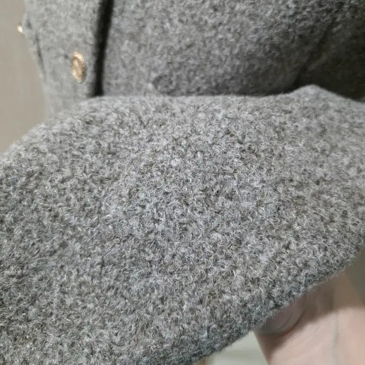 [BUNJANG] Gold Button Gray Jacket (Size 55-66) / 골드버튼 어깨패드 그레이 자켓 (프리 55~66)