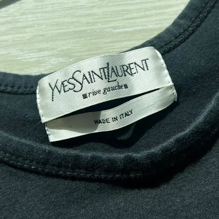 [BUNJANG] YSL Sleeveless Top / 입생로랑 민소매