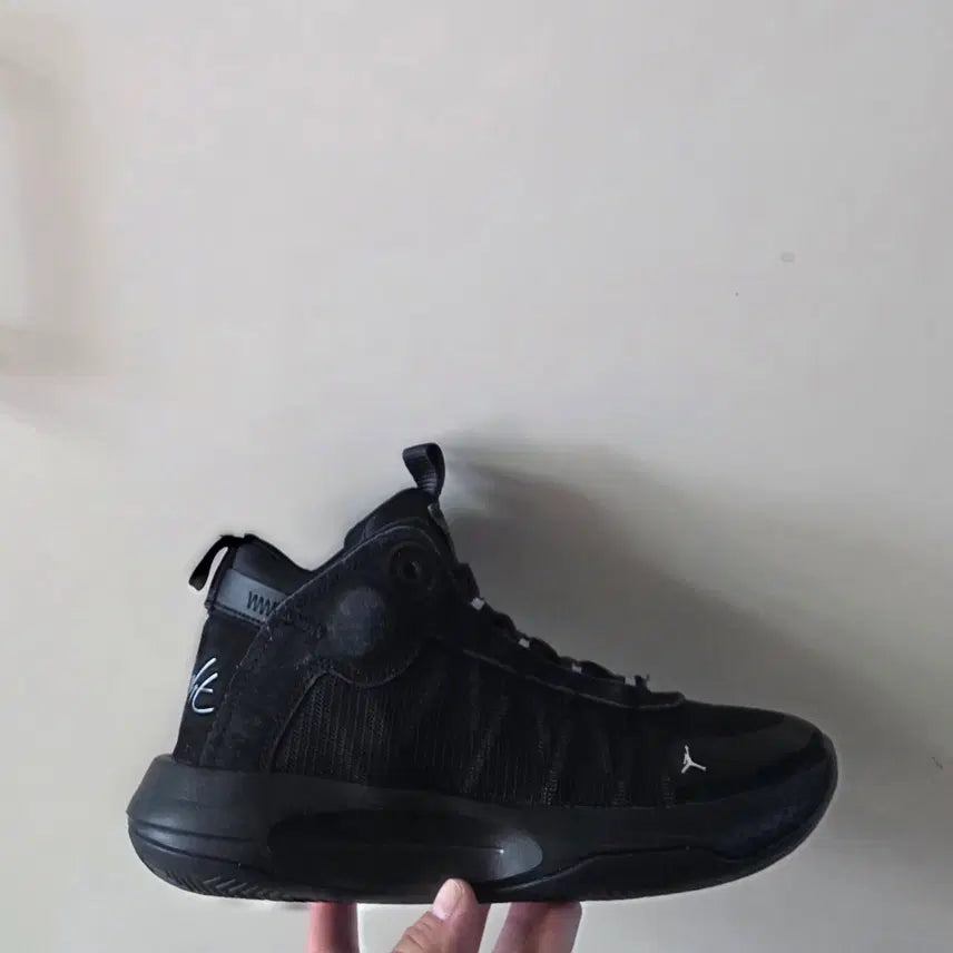 [BUNJANG] Nike Air Zoom Jordan Jumpman 2020 Sneakers / [260] 나이키 에어줌 조던 점프맨2020 블랙안트라사이트ㅡ최저가