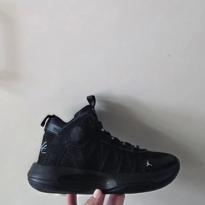 [BUNJANG] Nike Air Zoom Jordan Jumpman 2020 Sneakers / [260] 나이키 에어줌 조던 점프맨2020 블랙안트라사이트ㅡ최저가