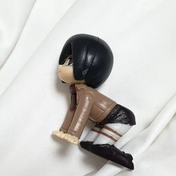 [BUNJANG] Attack on Titan Mikasa Ackerman Gymnastics Figure / 진격의 거인 미카사 체조 피규어 진격거 에렌 아르민