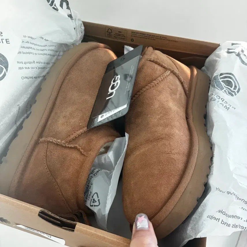 [BUNJANG] UGG Classic Ultra Mini Boots / 정품 UGG 어그 클래식 울트라 미니 부츠 US7 240