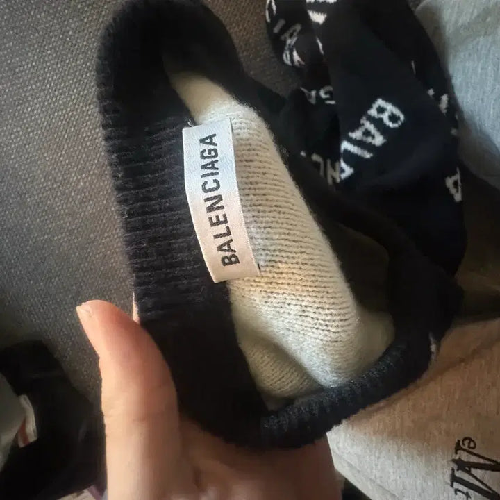 [BUNJANG] Balenciaga Multi Logo Knit / (백화점 )발렌시아가 멀티로고 니트