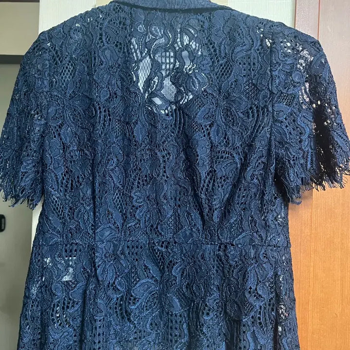 [BUNJANG] Maje Lace Top Navy (Size 1) / maje 레이스 상의 네이비 (사이즈 1)