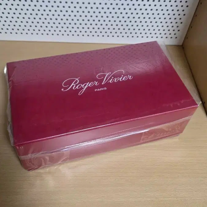 [BUNJANG] Roger Vivier Box / 로저비비에 박스 팝니다.