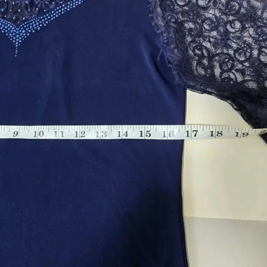 [SOLD OUT] 여성옷 레이스 소매 네이비 블라우스 셔츠