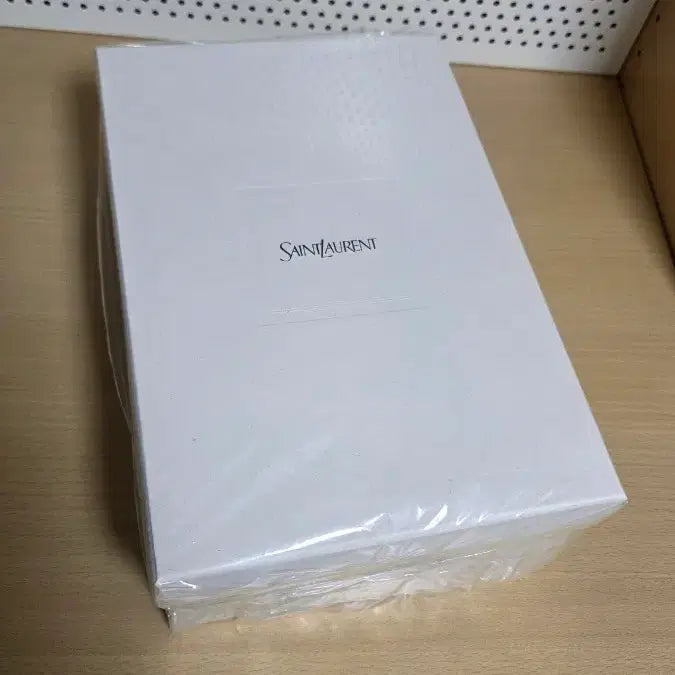 [BUNJANG] Saint Laurent Box / 생로랑 박스 팝니다.