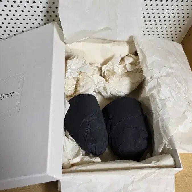 [BUNJANG] Saint Laurent Box / 생로랑 박스 팝니다.