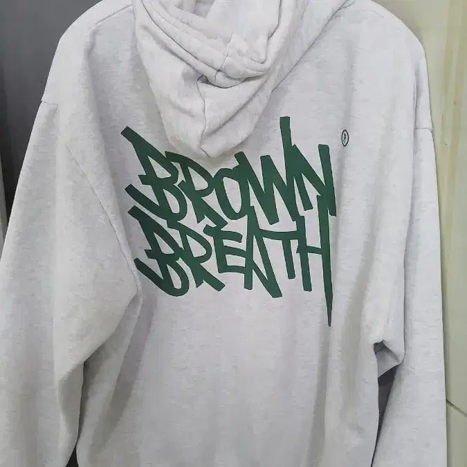 [BUNJANG] Brownbreath Hoodie L Size / 브라운브레스 후드티 L사이즈 스트링줄없음 사용감 뒷판 보풀로저렴