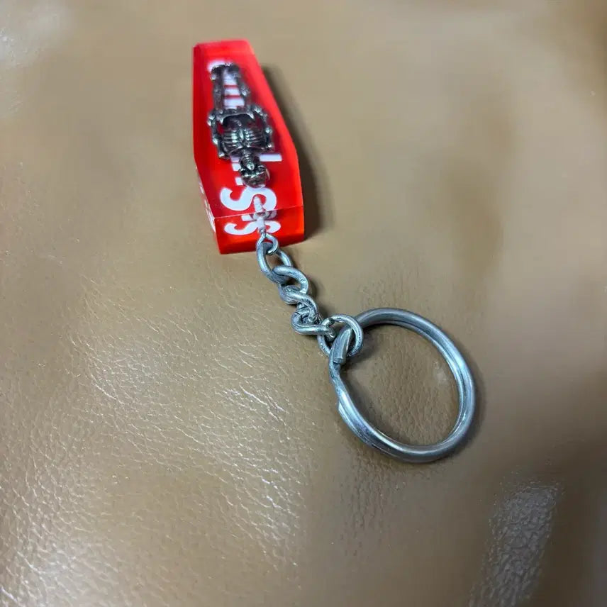 [BUNJANG] Supreme Skeleton Keyring / 슈프림 키체인 키홀더 스켈레톤 레드 열쇠고리