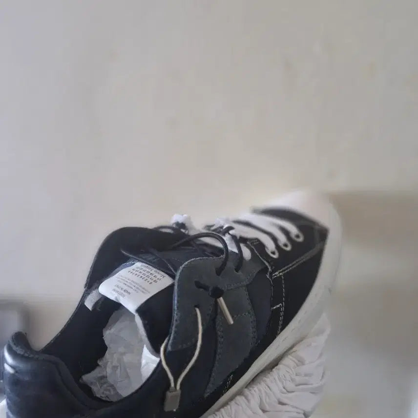 [BUNJANG] Maison Margiela Sneakers Size 43 / 메종 마르지엘라 43. 새상품