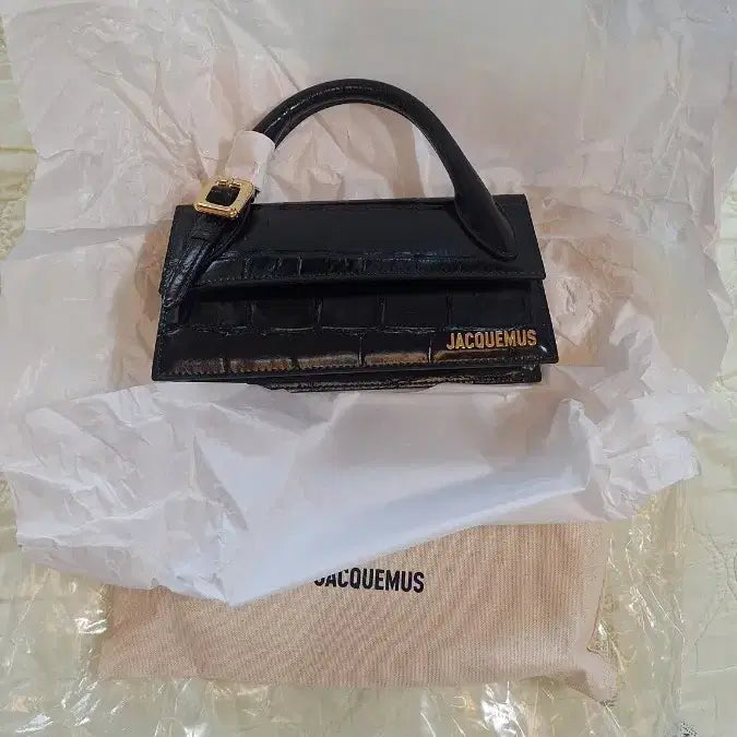 [BUNJANG] Jacquemus Le Chiquito Long Boucle Bag / [미시착 새상품] 자크뮈스 르 치키토 롱 부클레백