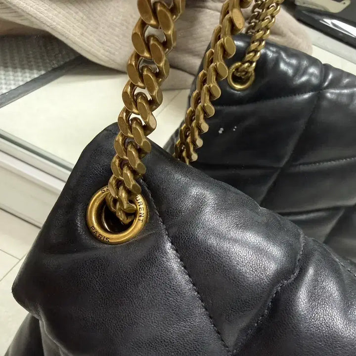 [BUNJANG] Saint Laurent Loulou Puffer Medium Shoulder Bag / 생로랑 루루푸퍼 미디움 금장(나파가죽)