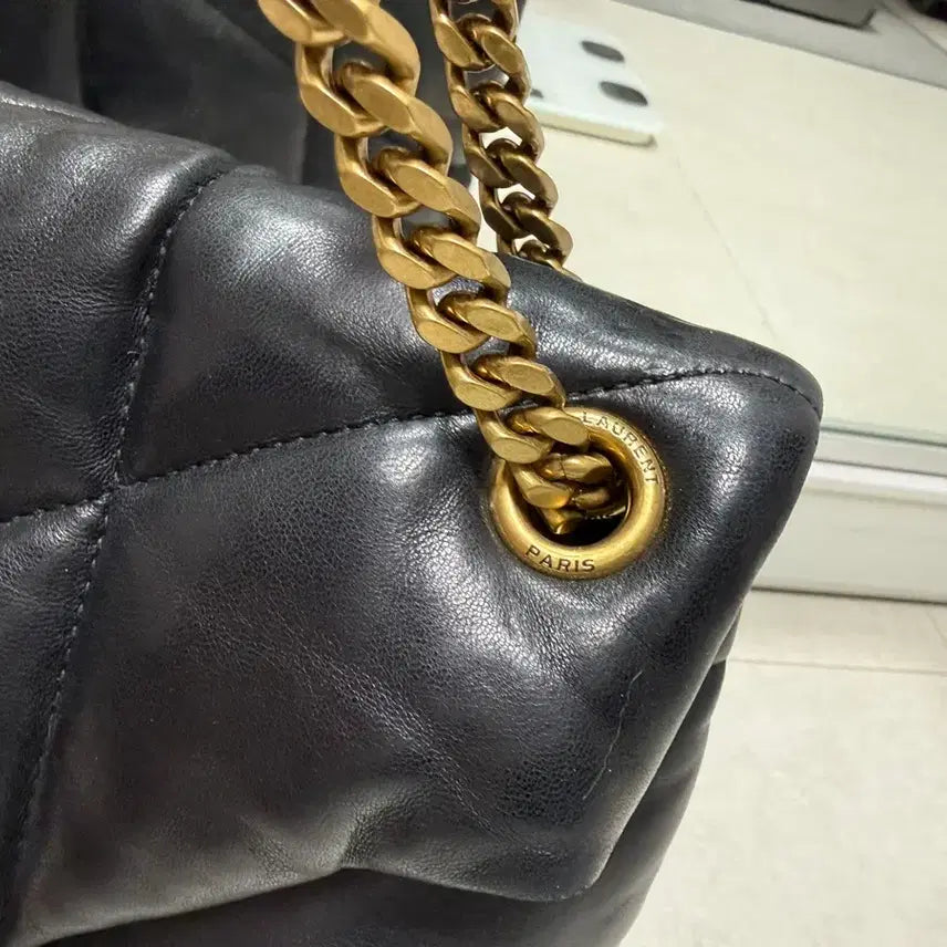 [BUNJANG] Saint Laurent Loulou Puffer Medium Shoulder Bag / 생로랑 루루푸퍼 미디움 금장(나파가죽)