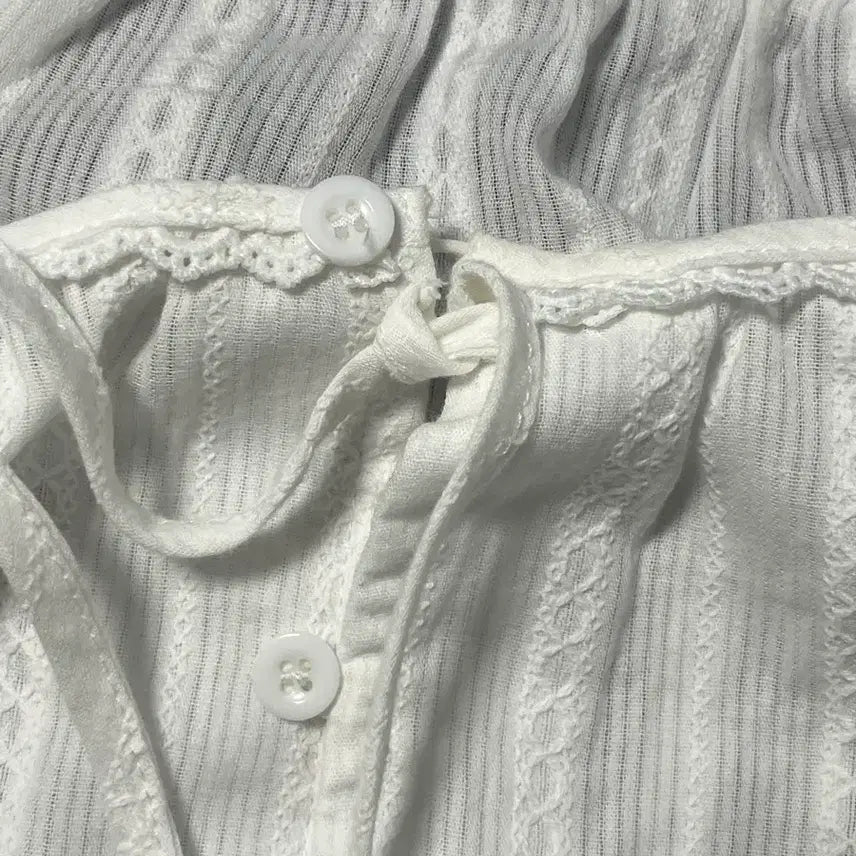 [BUNJANG] White Blouse / 화이트 블라우스