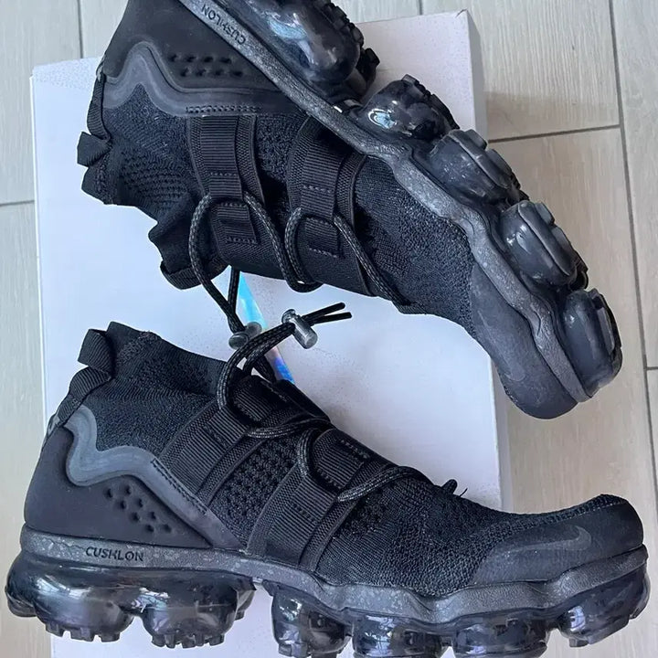 [BUNJANG] Nike Air VaporMax Black Sneakers / 나이키 에어 베이퍼맥스 블랙 운동화
