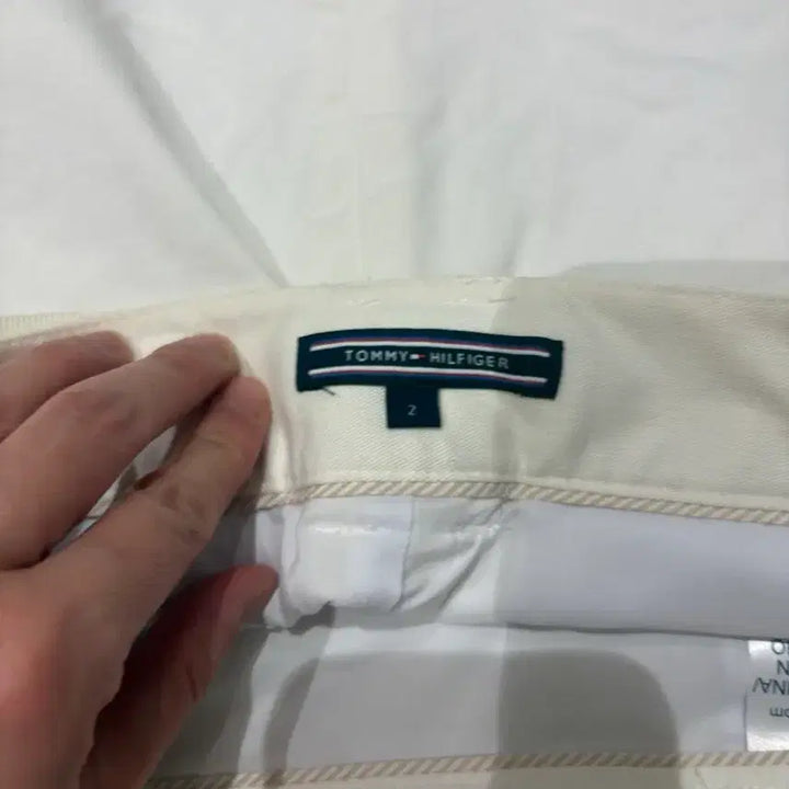 [BUNJANG] Tommy Hilfiger White Belted Skirt / 타미힐피거 흰색 벨트 스커트 (2사이즈