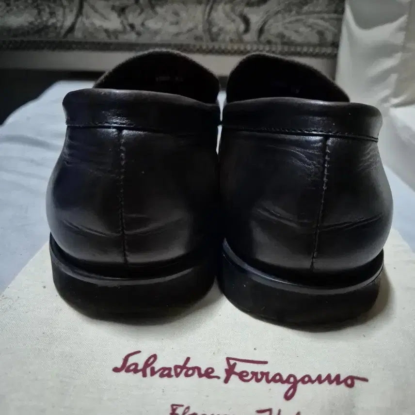[BUNJANG] Salvatore Ferragamo Dark Brown Loafers (Size 42) / 젊은감성 살바토레 페라가모 다크브라운 새들로퍼 42 (270 +-5)