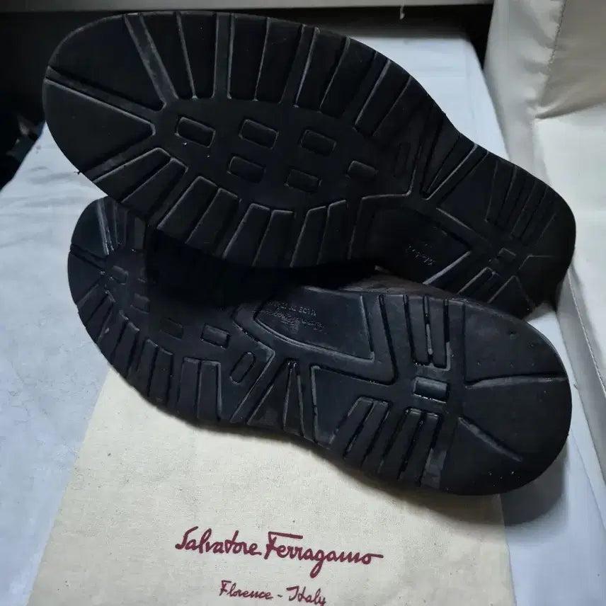 [BUNJANG] Salvatore Ferragamo Dark Brown Loafers (Size 42) / 젊은감성 살바토레 페라가모 다크브라운 새들로퍼 42 (270 +-5)