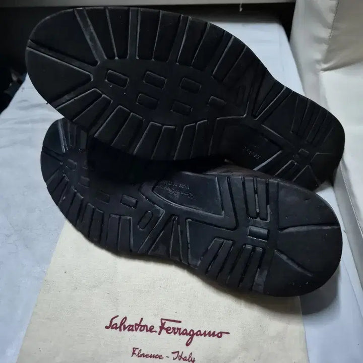 [BUNJANG] Salvatore Ferragamo Dark Brown Loafers (Size 42) / 젊은감성 살바토레 페라가모 다크브라운 새들로퍼 42 (270 +-5)