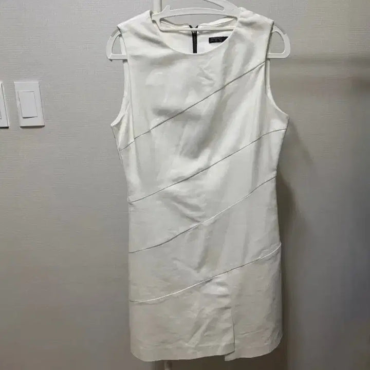 [BUNJANG] Zara White Cap Sleeve Shirred Dress / 자라 화이트 캡소매 셔링 원피스