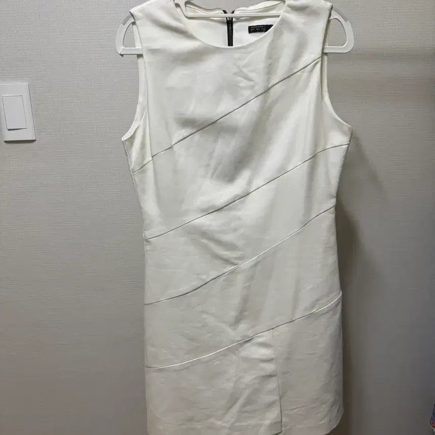 [BUNJANG] Zara White Cap Sleeve Shirred Dress / 자라 화이트 캡소매 셔링 원피스
