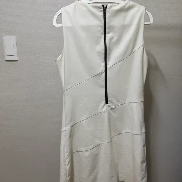[BUNJANG] Zara White Cap Sleeve Shirred Dress / 자라 화이트 캡소매 셔링 원피스