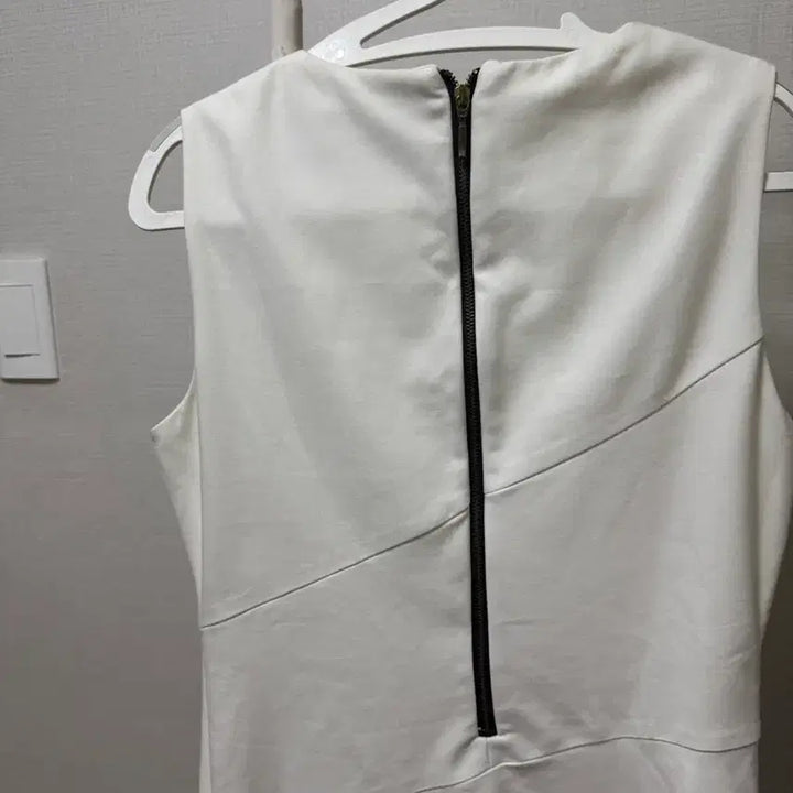 [BUNJANG] Zara White Cap Sleeve Shirred Dress / 자라 화이트 캡소매 셔링 원피스