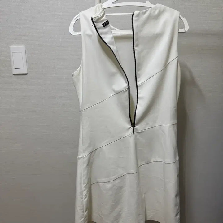 [BUNJANG] Zara White Cap Sleeve Shirred Dress / 자라 화이트 캡소매 셔링 원피스