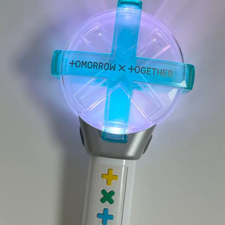 [BUNJANG] TXT Light Stick Version 1 Light Stick Bundle Set (Includes Cap) / 투바투 응원봉 모아봉 버전1 응원봉 모자 포함 일괄 콘서트
