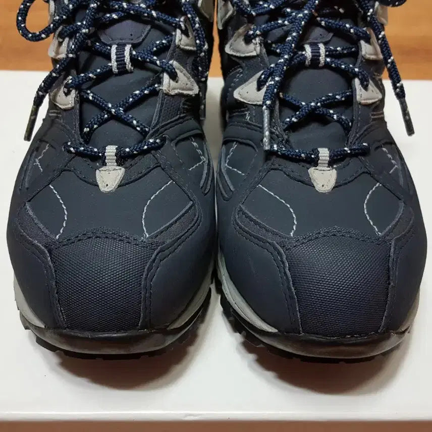 [BUNJANG] Timberland Pro Willow Trail ESD Women's Safety Hiking Shoes 235 / 1착)팀버랜드 프로윌로우 트레일 ESD 여성 안전화/등산화 235