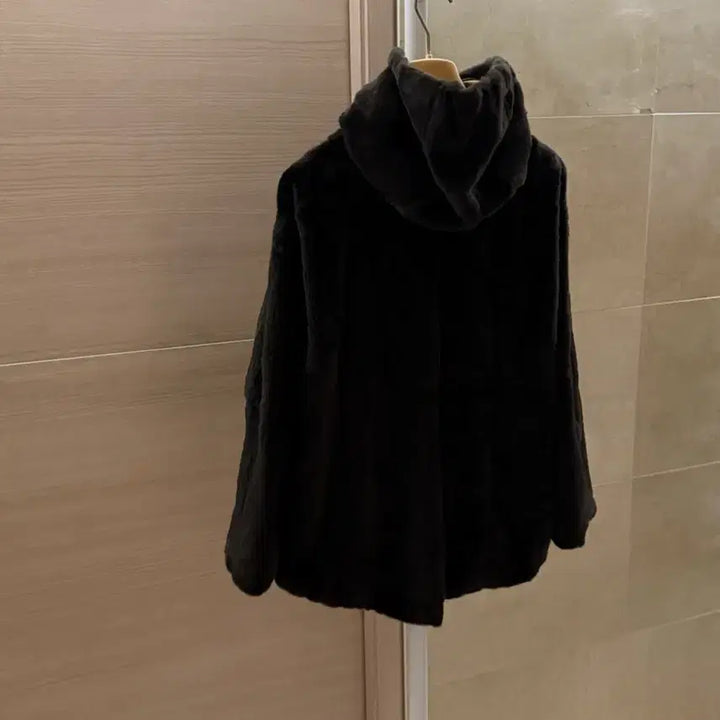 [BUNJANG] LEBEIGE Reversible Hood Coat / 르베이지 위즐 리버서블 후드 코트