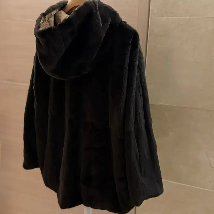 [BUNJANG] LEBEIGE Reversible Hood Coat / 르베이지 위즐 리버서블 후드 코트