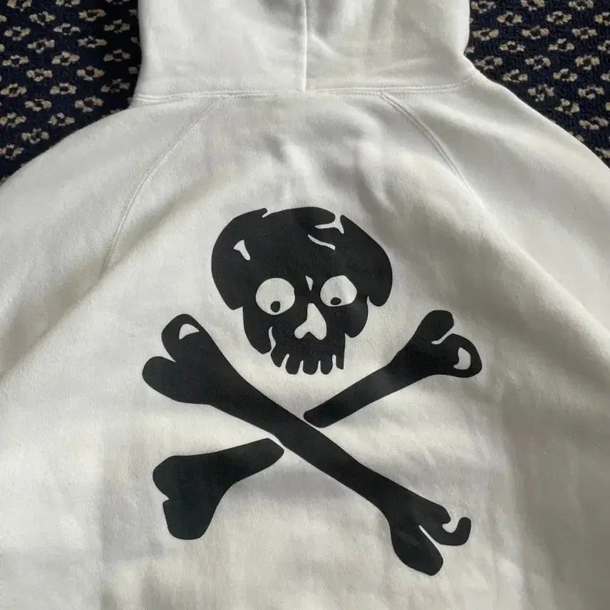 [BUNJANG] Double Step Skull Hoodie / 더블스탭 스컬 후드