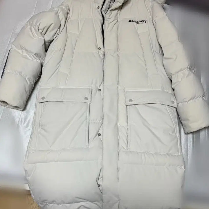 [BUNJANG] Discovery Expedition Venture Force Long Down Jacket Ivory / 정품 디스커버리 벤쳐포스 롱패딩 아이보리 중고 빈티지 일본