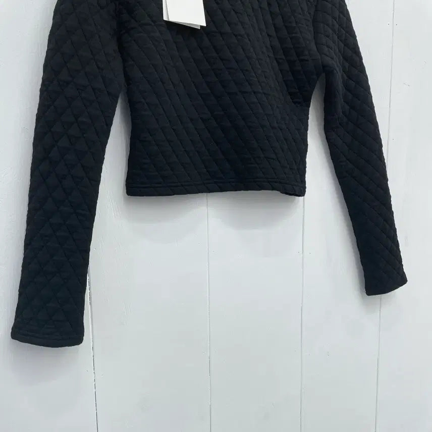 [BUNJANG] RONRON Quilted Crop T-shirt / 론론(RONRON) 퀼팅 크롭 티셔츠
