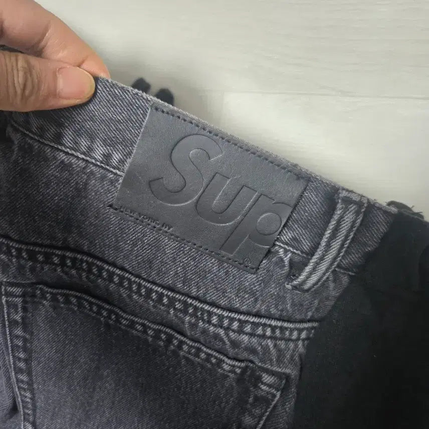 [BUNJANG] Supreme x Bless Sweatpants Black / 슈프림 x 블레스 스웨트팬츠 진 블랙 - 23FW S/M