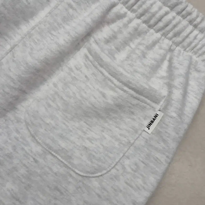[BUNJANG] Zinbany BANY Track Fleece V-Neck Sweatshirt / 진바니 빠니 진트랙 양기모 치마 빠니 쮸리 브이 맨투맨