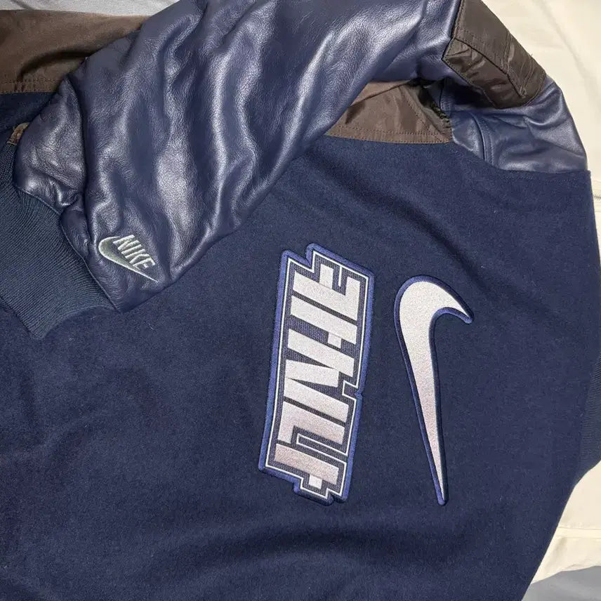 [BUNJANG] Kasina Nike Varsity Jacket (New) / [한정판] 나이키x카시나 원앙콜라보 F&F 바시티(새제품)