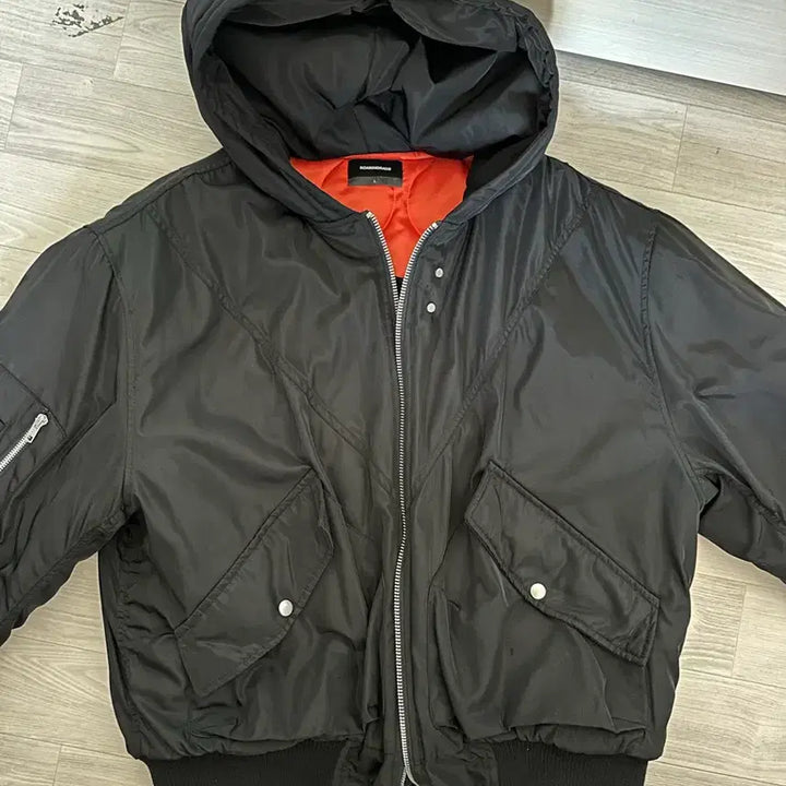 [BUNJANG] Roaringrad Shiring MA-1 Bomber Jacket / 로어링라드 후드 셔링 MA-1 블랙 봄버 품절상품