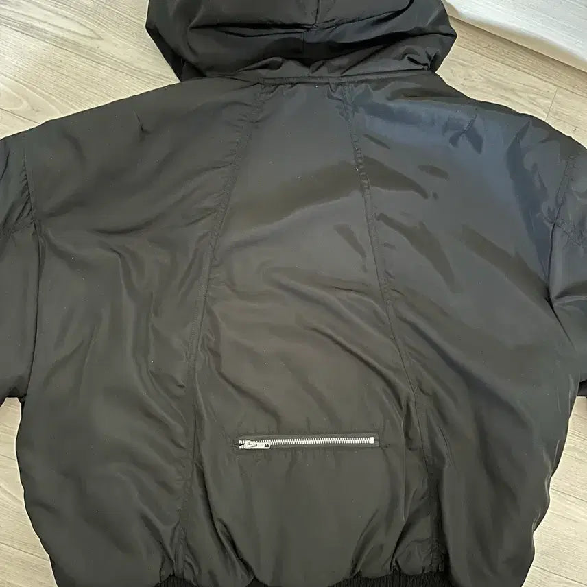 [BUNJANG] Roaringrad Shiring MA-1 Bomber Jacket / 로어링라드 후드 셔링 MA-1 블랙 봄버 품절상품