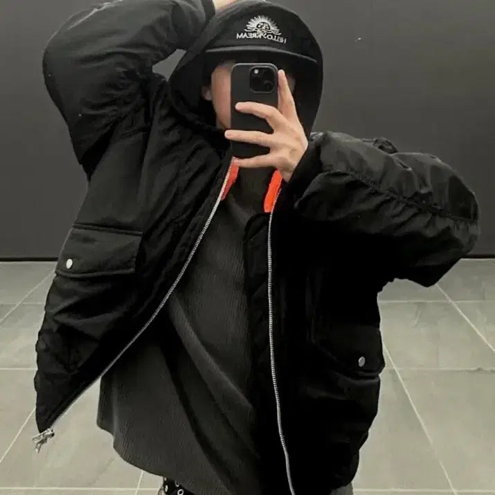 [BUNJANG] Roaringrad Shiring MA-1 Bomber Jacket / 로어링라드 후드 셔링 MA-1 블랙 봄버 품절상품