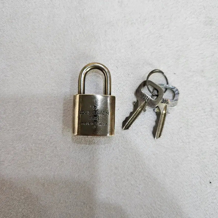 [BUNJANG] Louis Vuitton Lock [314] Authentic / 루이비통 가방 자물쇠 [314번] 정품