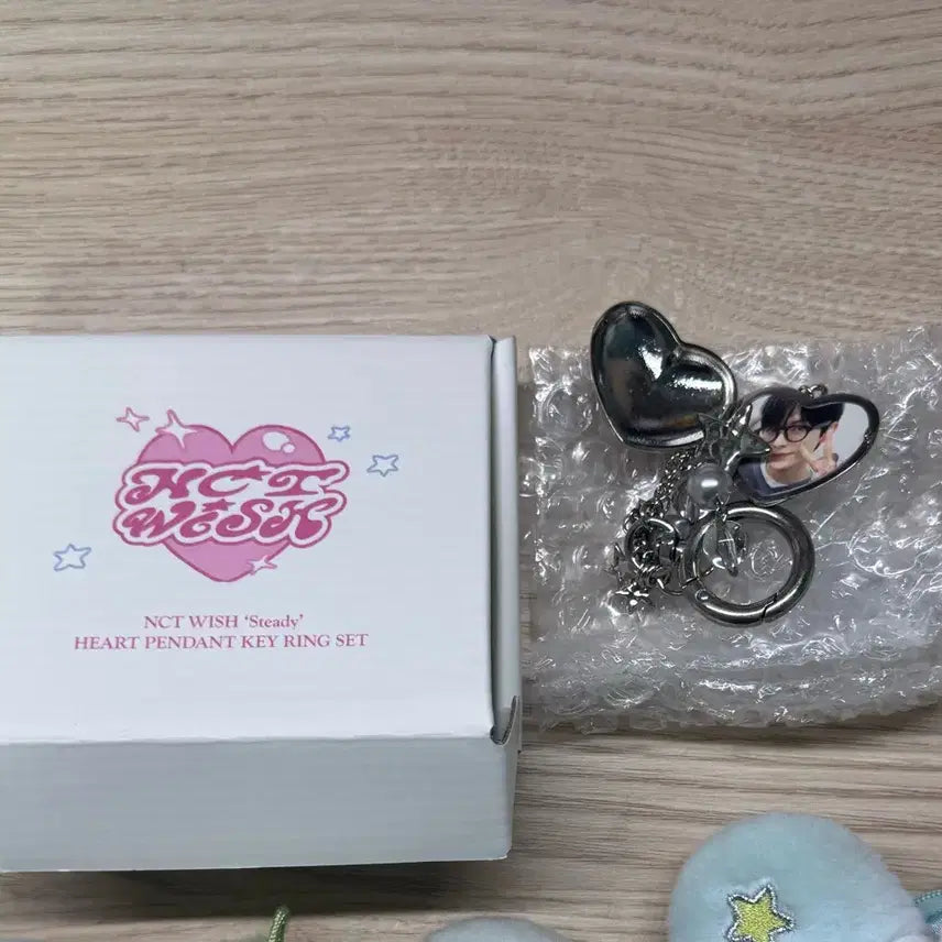 [BUNJANG] NCT WISH Yushi Steady Keyring Set / NCT WISH 하트 키링 세트 Steady 유우시