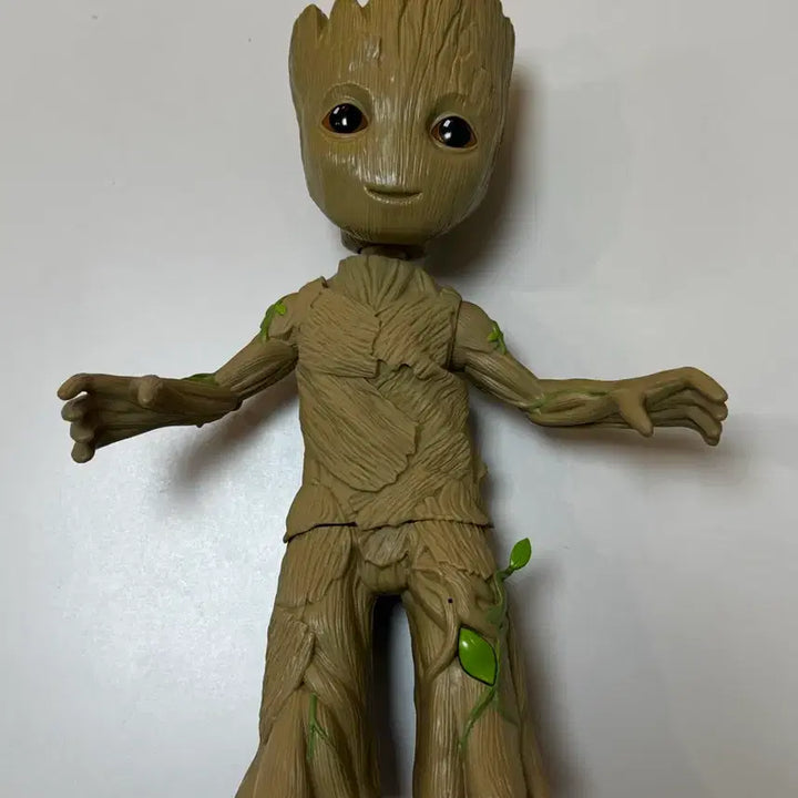 [BUNJANG] Hasbro Dancing Baby Groot Figure / 해즈브로 댄싱 베이비 그루트 피규어