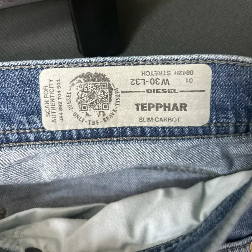[BUNJANG] Diesel Teppar Slim Carrot Fit Jeans / Diesel 테파 슬림 캐롯 청바지 W30 L32