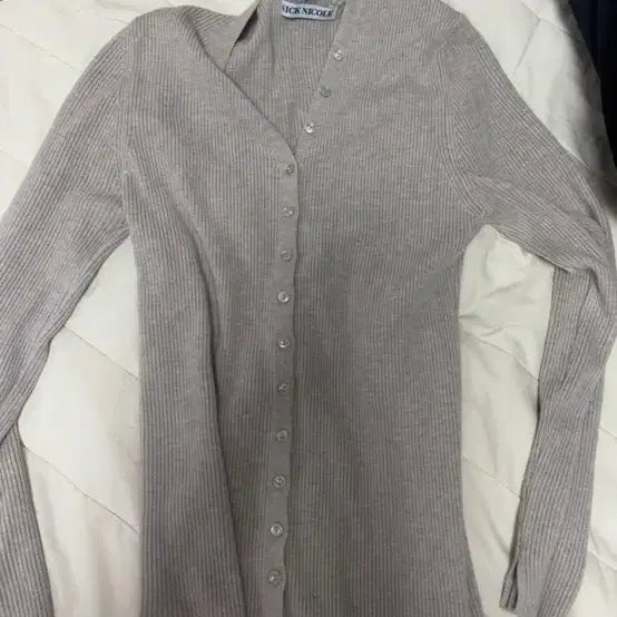 [BUNJANG] Nic & Nicole Button Slim Knit Cardigan / 닉앤니콜 BUTTON SLIM KNIT CARDIGAN
